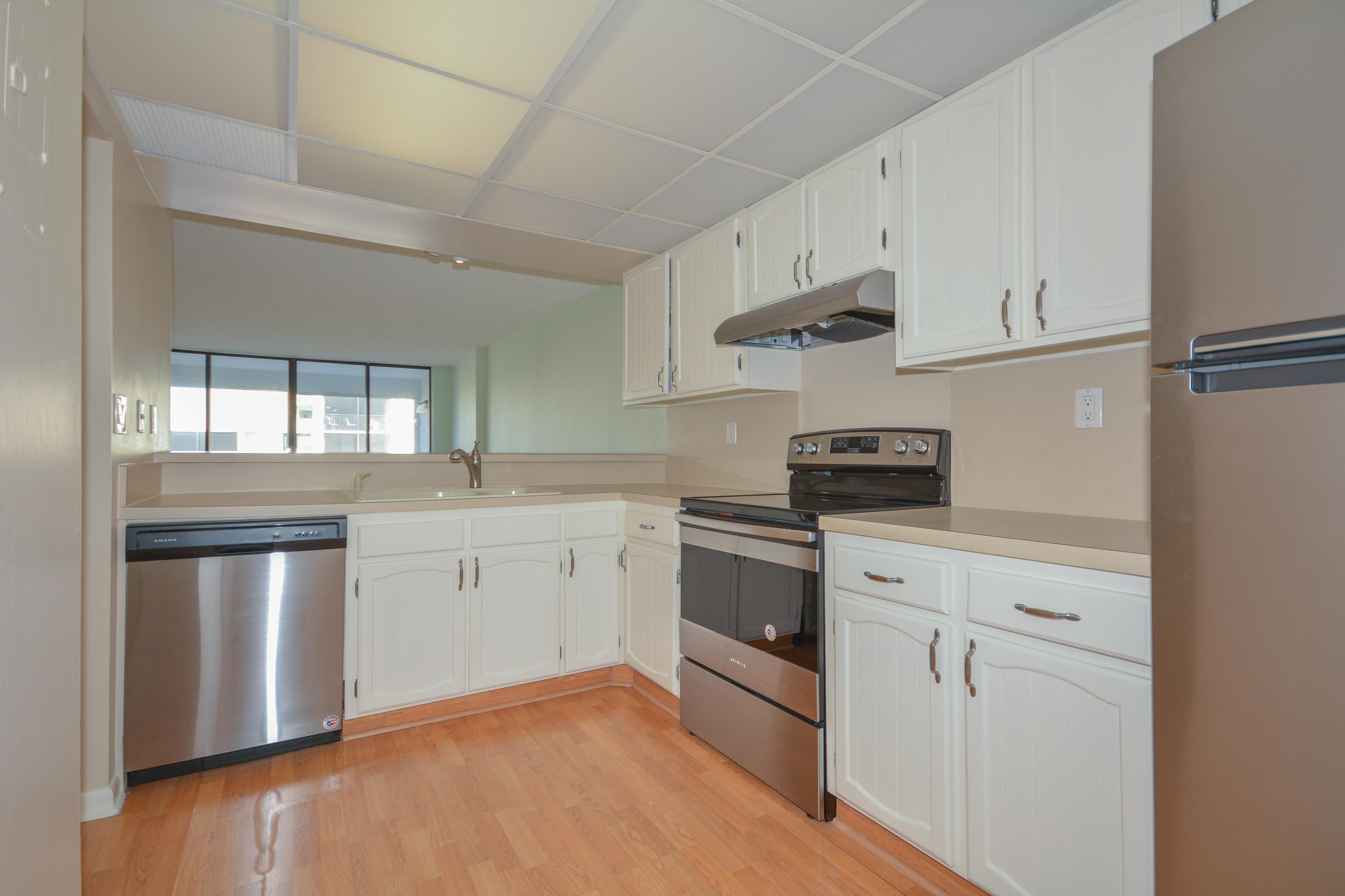 12 Royal Palm Way, Unit 304 Boca Raton, FL 33432 - Photo 5 of 31 12 royal palm way_cyndi avant_55