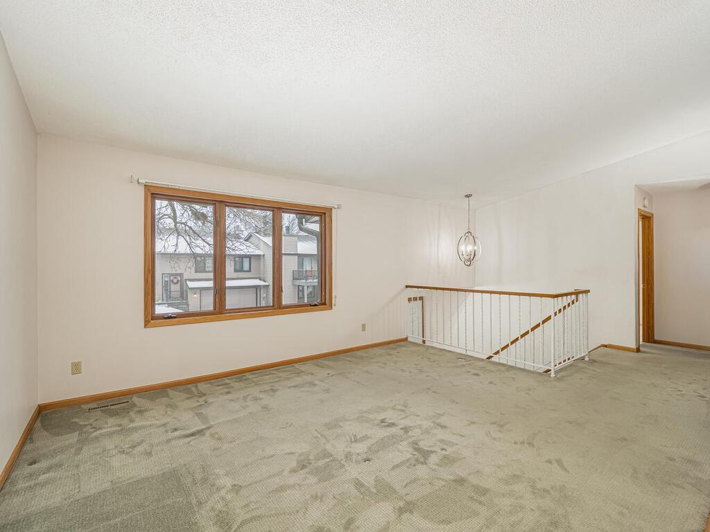 14686 Embry Path Apple Valley, MN 55124 - Photo 4 of 19 Gallery Image 4