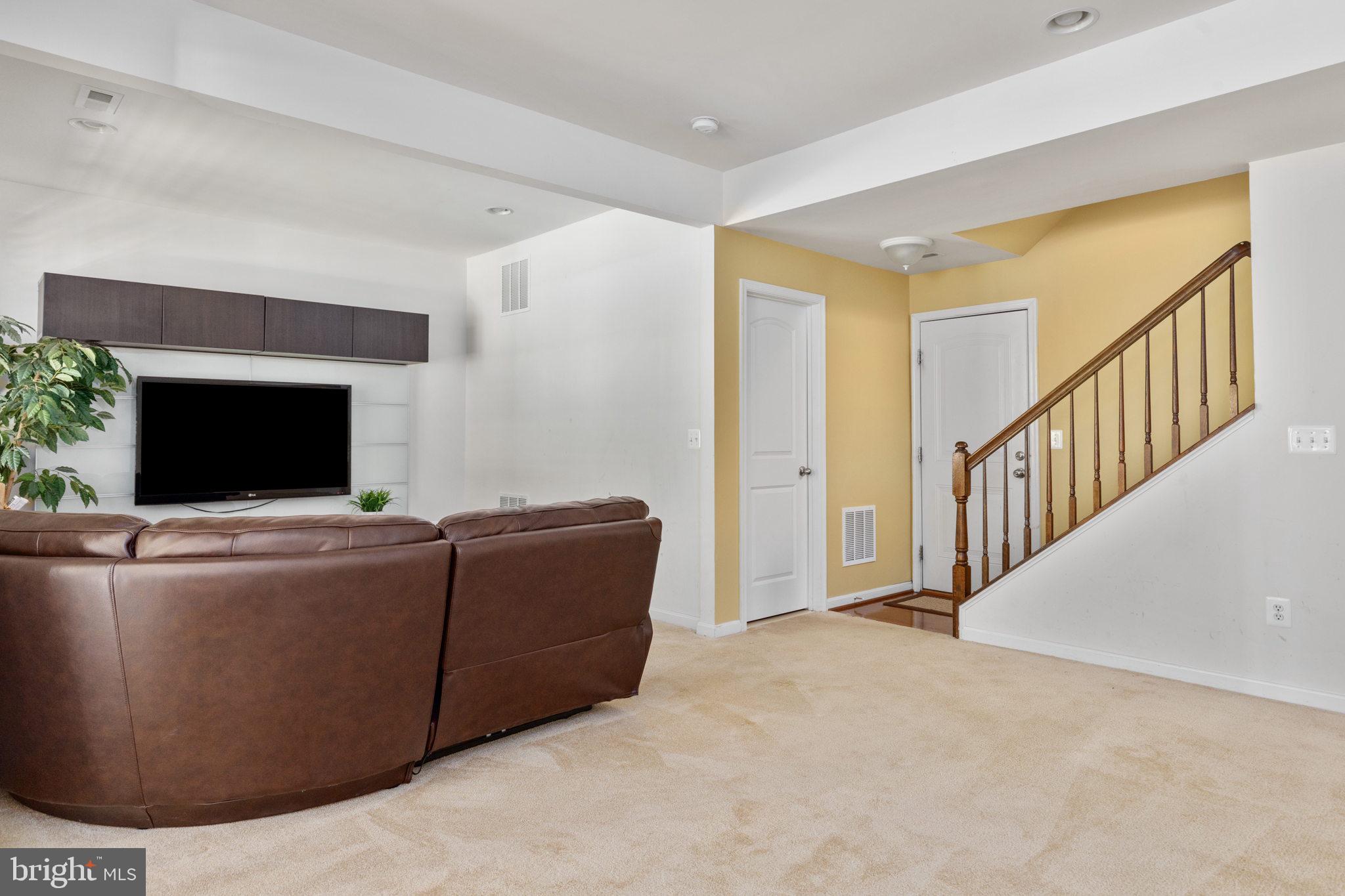 22644 Flowing Spring Square Brambleton, VA 20148 - Photo 32 of 47