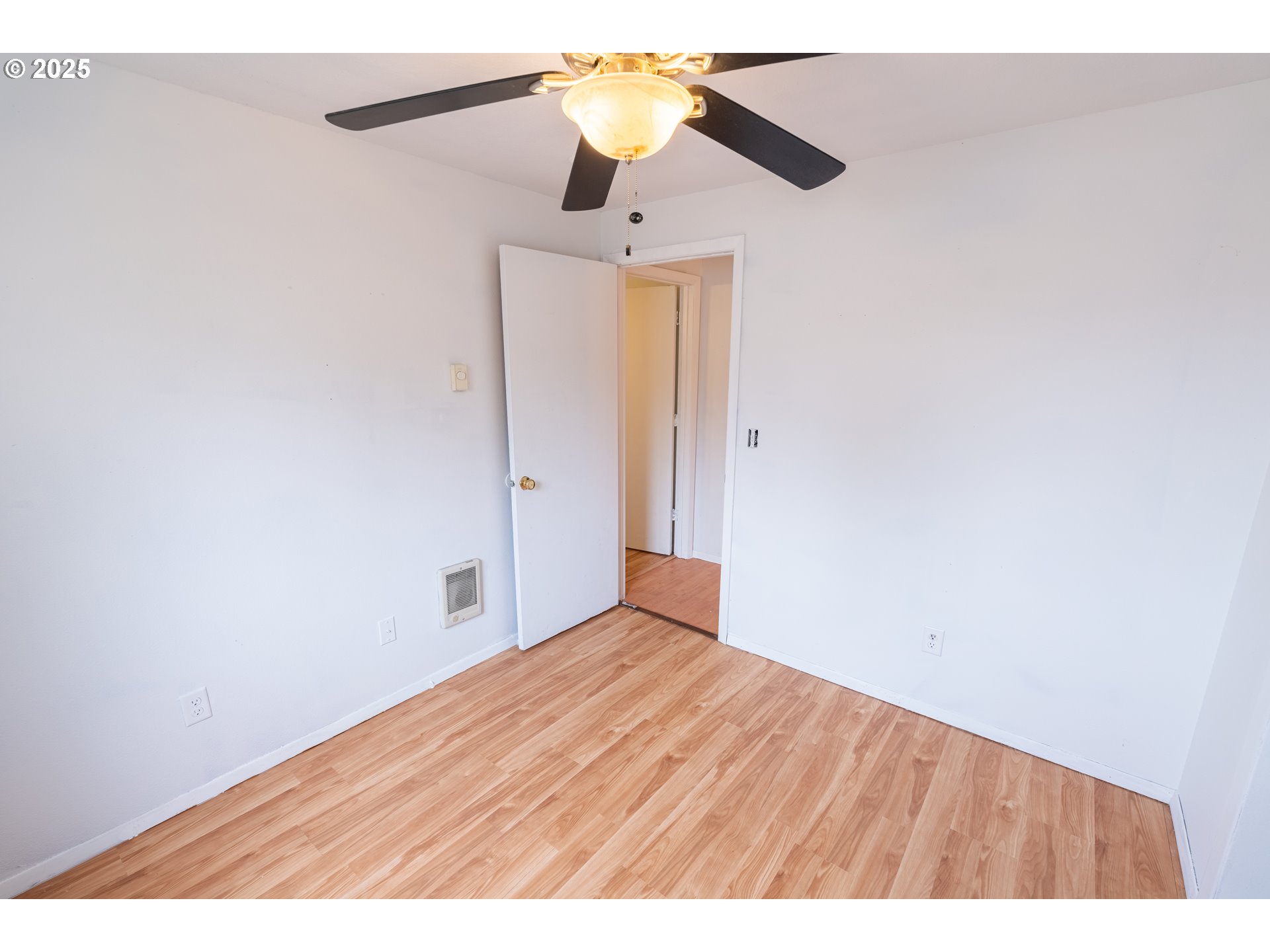 219 Northeast 18th Avenue Camas, WA 98607 - Photo 23 of 34 a view of an empty room