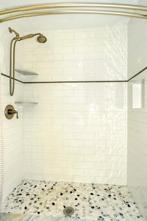 21 Murdoch Road Stoneham, MA 02180 - Photo 23 of 41 Gallery Image 23