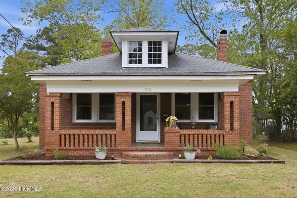 $267,500 | 316 North Charlotte Street, Washington, NC 27889