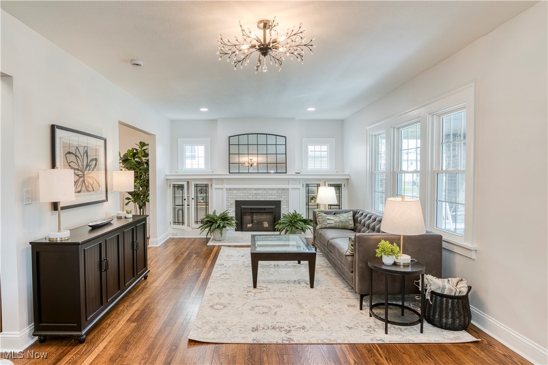 2108 Hampstead Road Cleveland Heights, OH 44118 - Photo 4 of 42 Gallery Image 4