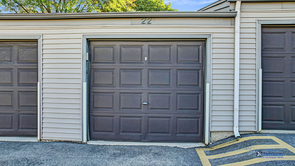 550 East Main Street, Unit 2E Barrington, IL 60010 - Photo 18 of 19 a view of front door and a window
