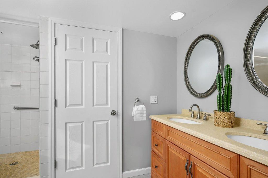4377 Hunt Road Blue Ash, OH 45242 - Photo 27 of 38 Gallery Image 27