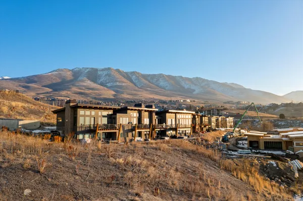 $1,595,000 | 5345 East 3450 North, Unit 1004, Eden, UT 84310