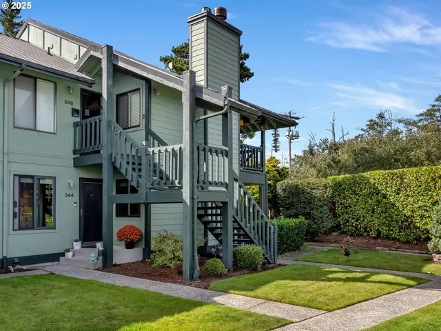 $245,000 | 344 Northeast Skipanon Drive, Unit 344, Warrenton, OR 97146