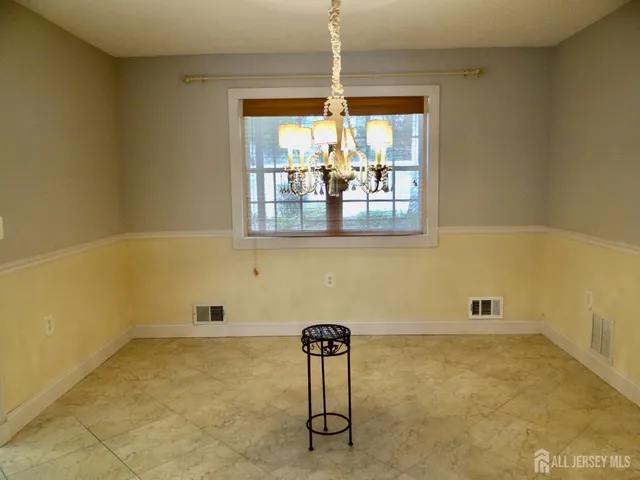 $3,700 | 514 Leawood Avenue, Toms River, NJ 08755