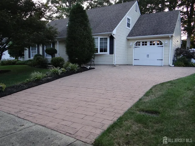 $3,700 | 514 Leawood Avenue, Toms River, NJ 08755