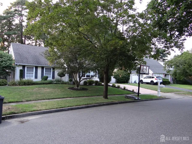 $3,700 | 514 Leawood Avenue, Toms River, NJ 08755