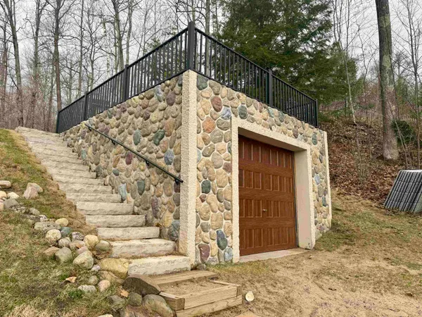 $1,250,000 | 3126 Eagle Point Way, Lac du Flambeau, WI 54538
