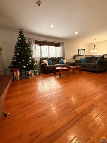 $315,000 | 4330 Southeast 26th Terrace, Topeka, KS 66605