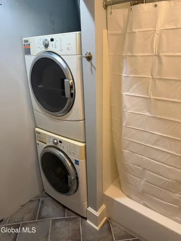 $1,850 | 24-26 Penrose Avenue, Unit A, Mechanicville, NY 12118