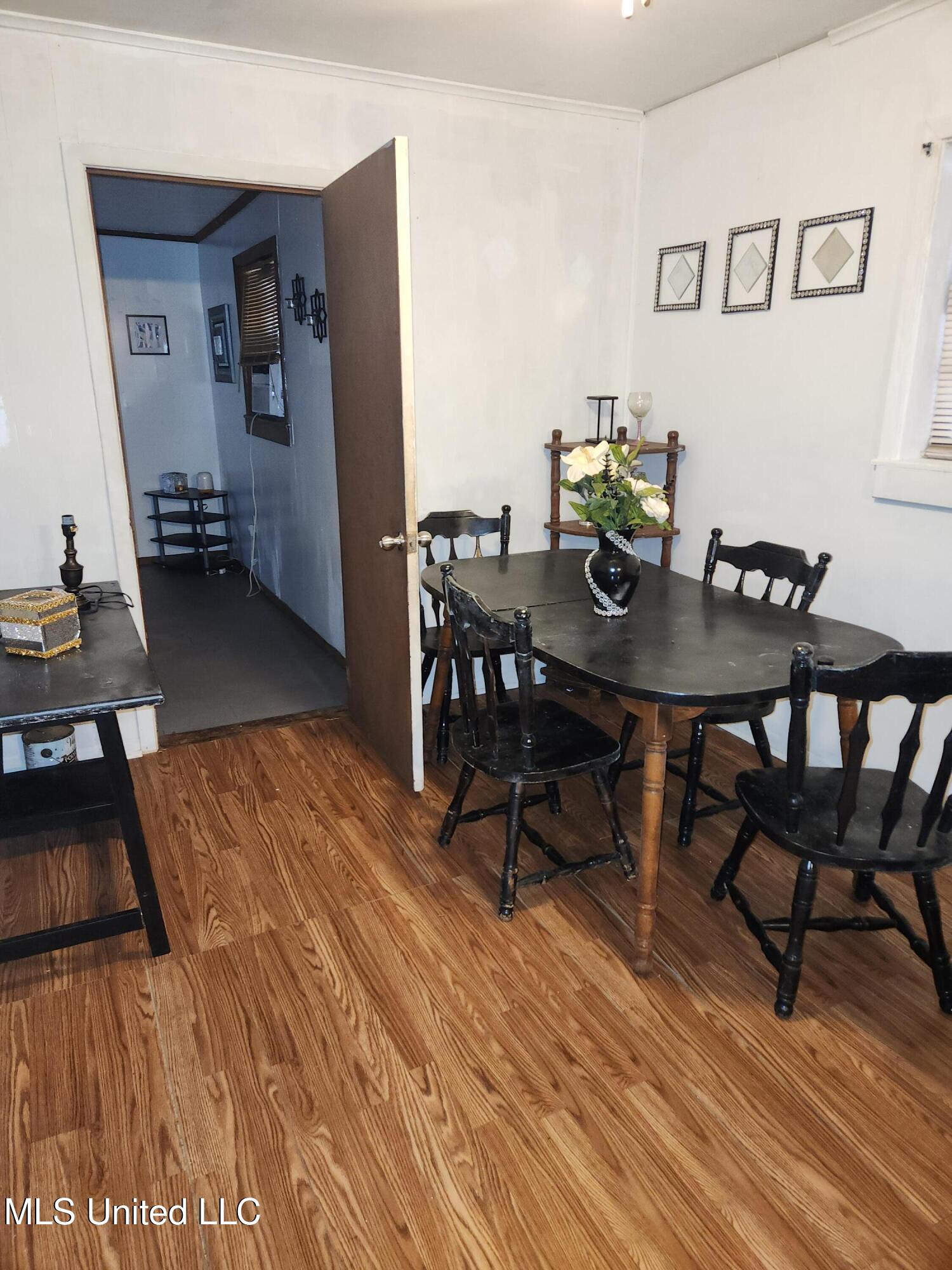 1166 Killarney Street Jackson, MS 39212 - Photo 21 of 29 20260110_140603