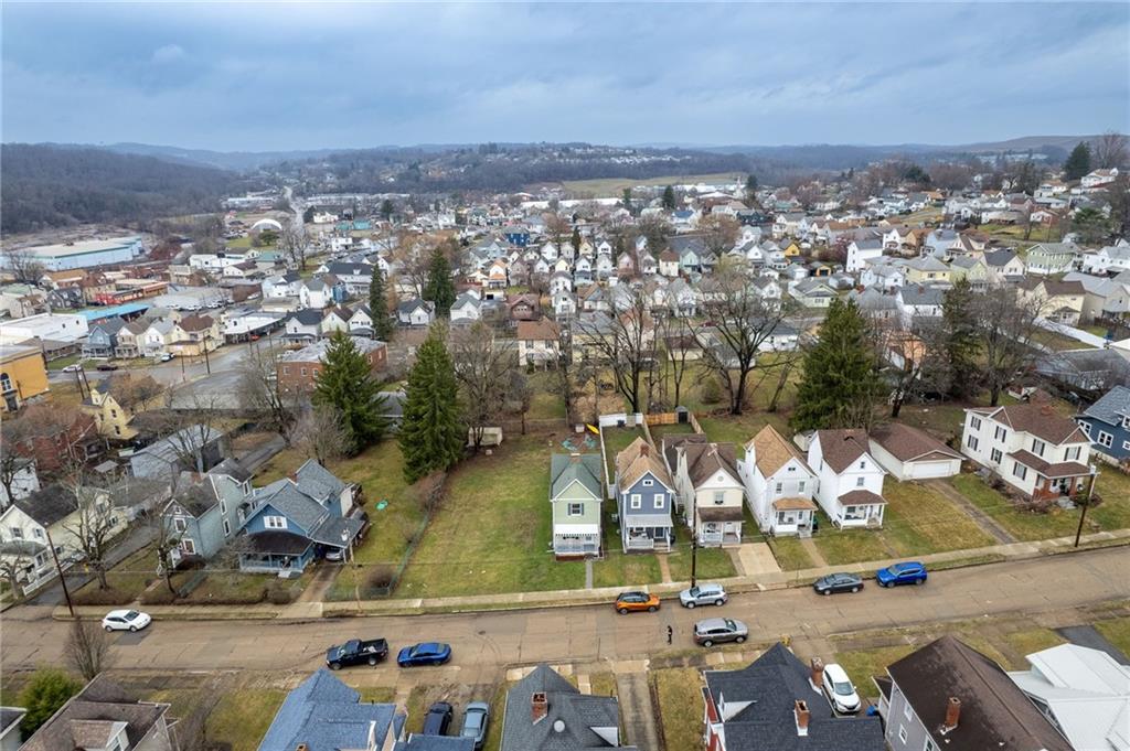 145 Lawrence Avenue Washington, PA 15301 - Photo 30 of 32 an aerial view of residential houses with outdoor space