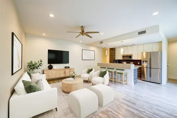$2,800 | 604 North Bluff Drive, Unit 151, Austin, TX 78745
