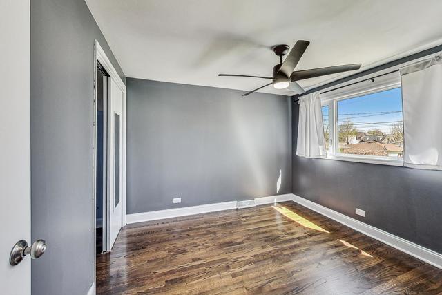 509 North Willow Road Elmhurst, IL 60126 - Photo 11 of 17 a view of empty room with wooden floor