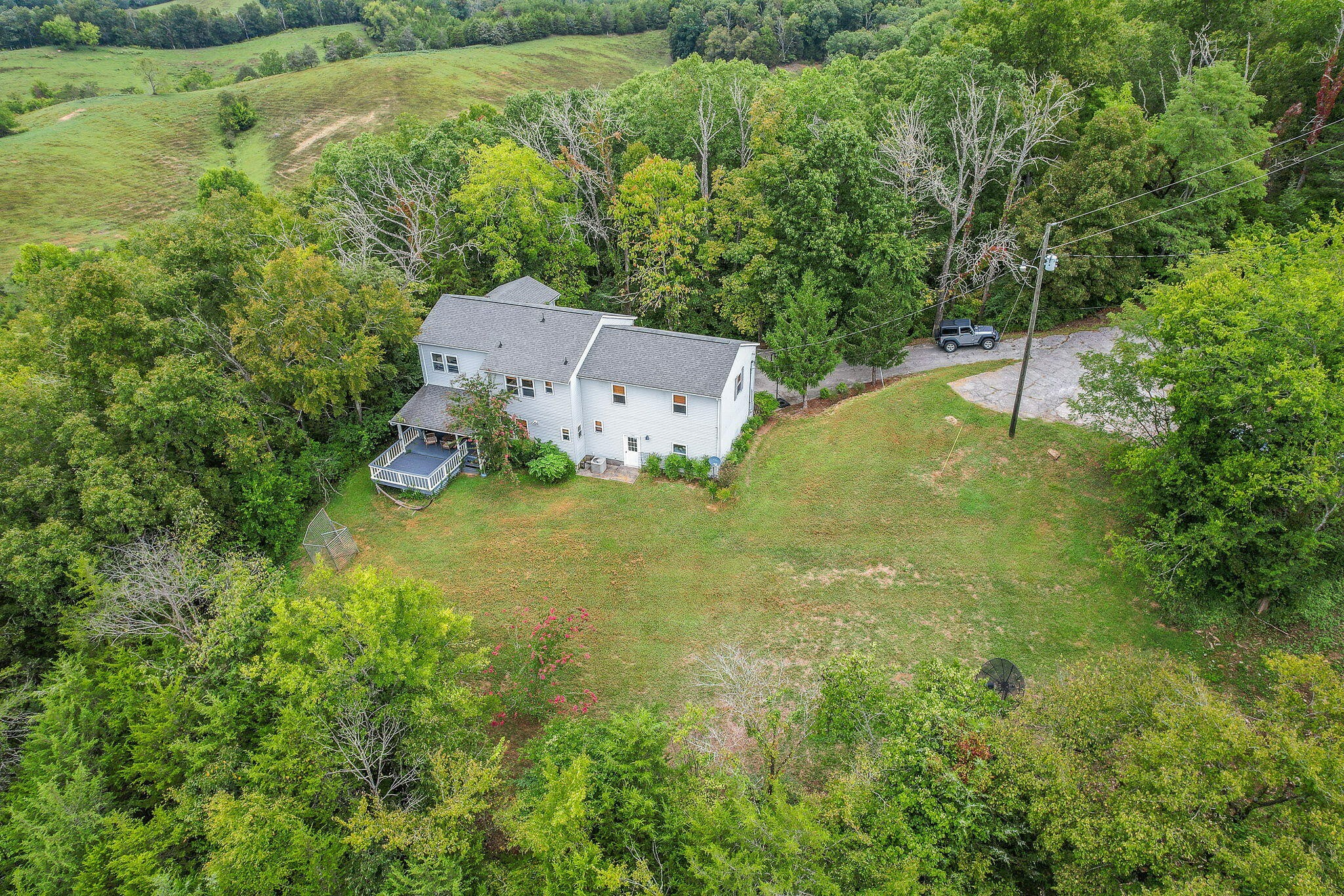 2139 Kerr Road Sevierville, TN 37876 - Photo 3 of 26