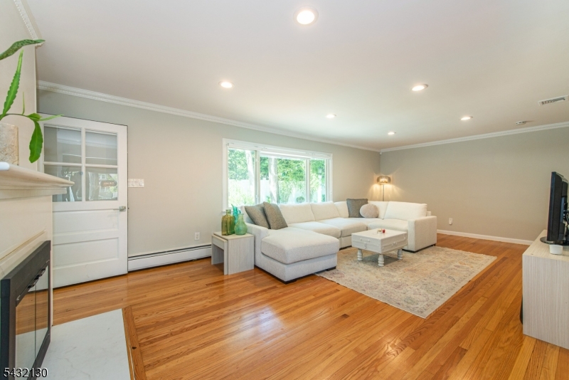 77 Hanover Road Mountain Lakes, NJ 07046 - Photo 6 of 36