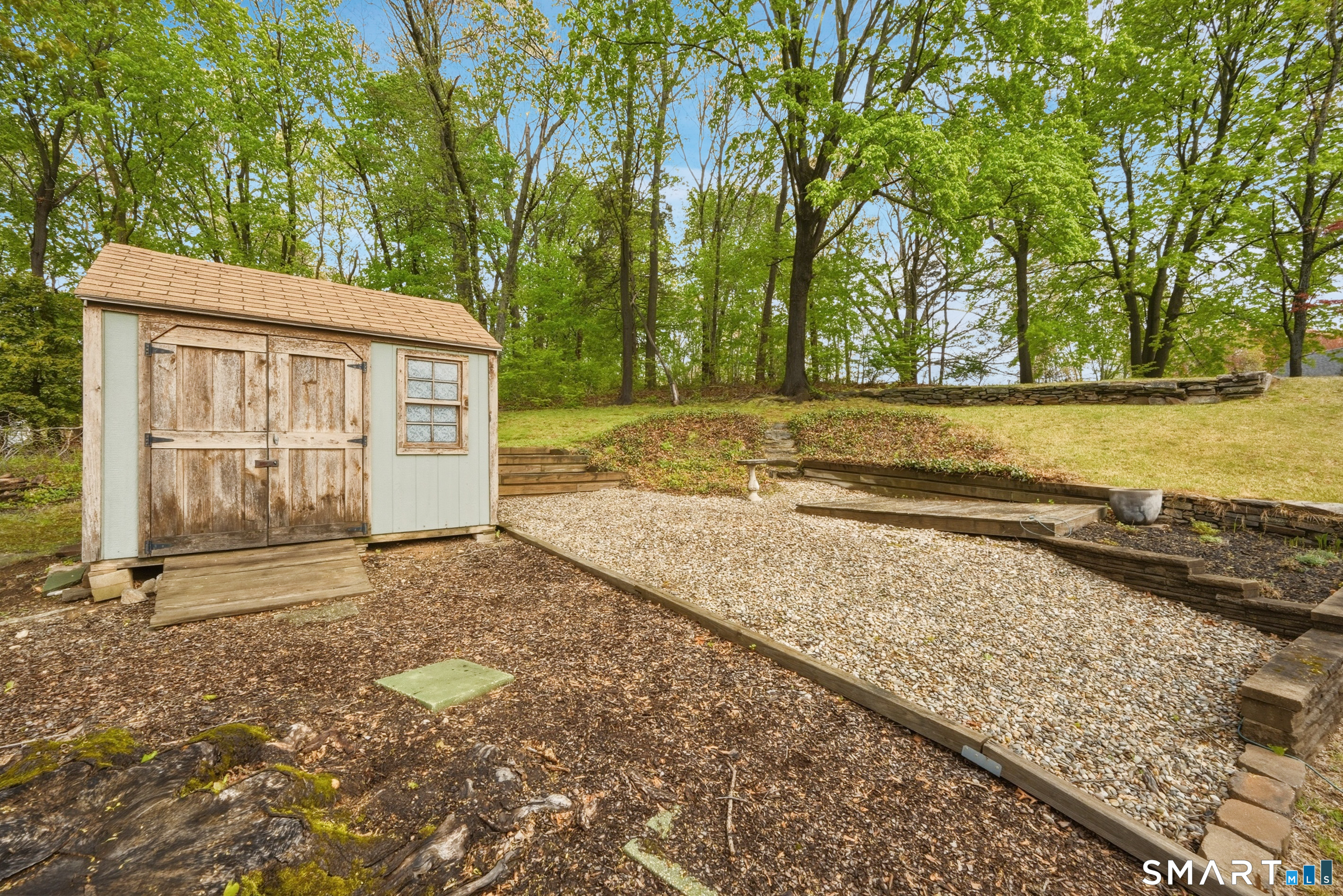 9 Round Hill Road Trumbull, CT 06611 - Photo 16 of 22