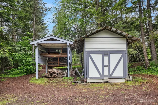 $575,000 | 81 Hawthorn Lane, Easton, WA 98925