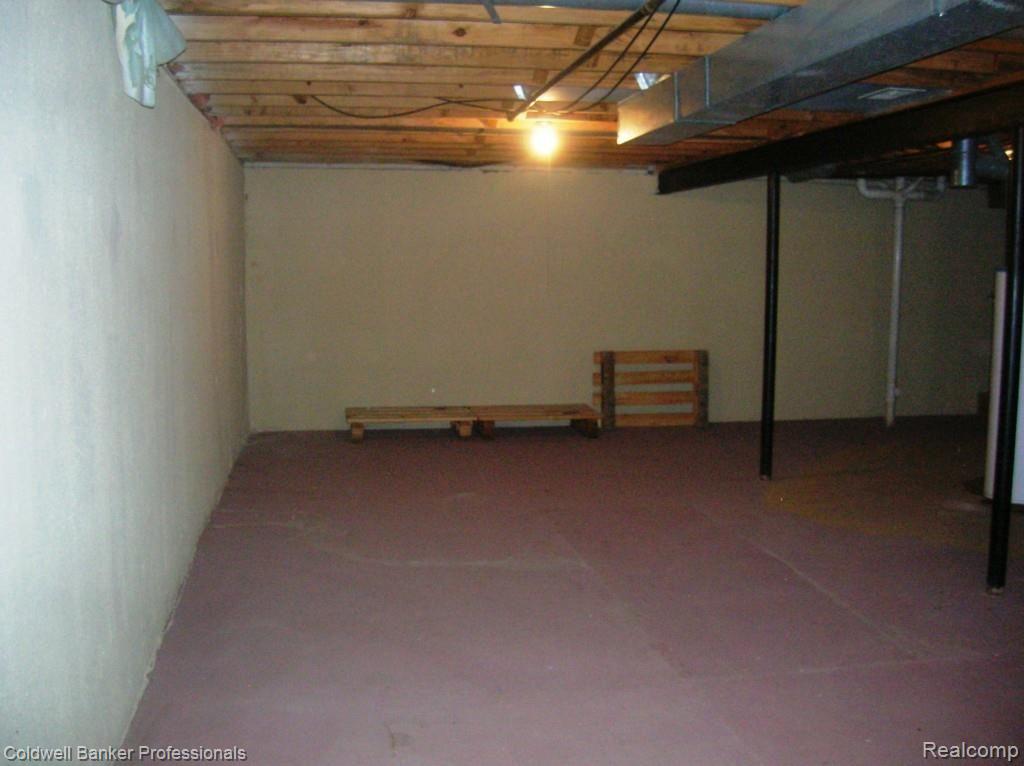 27880 Evergreen Road, Unit 19 Lathrup Village, MI 48076 - Photo 22 of 31