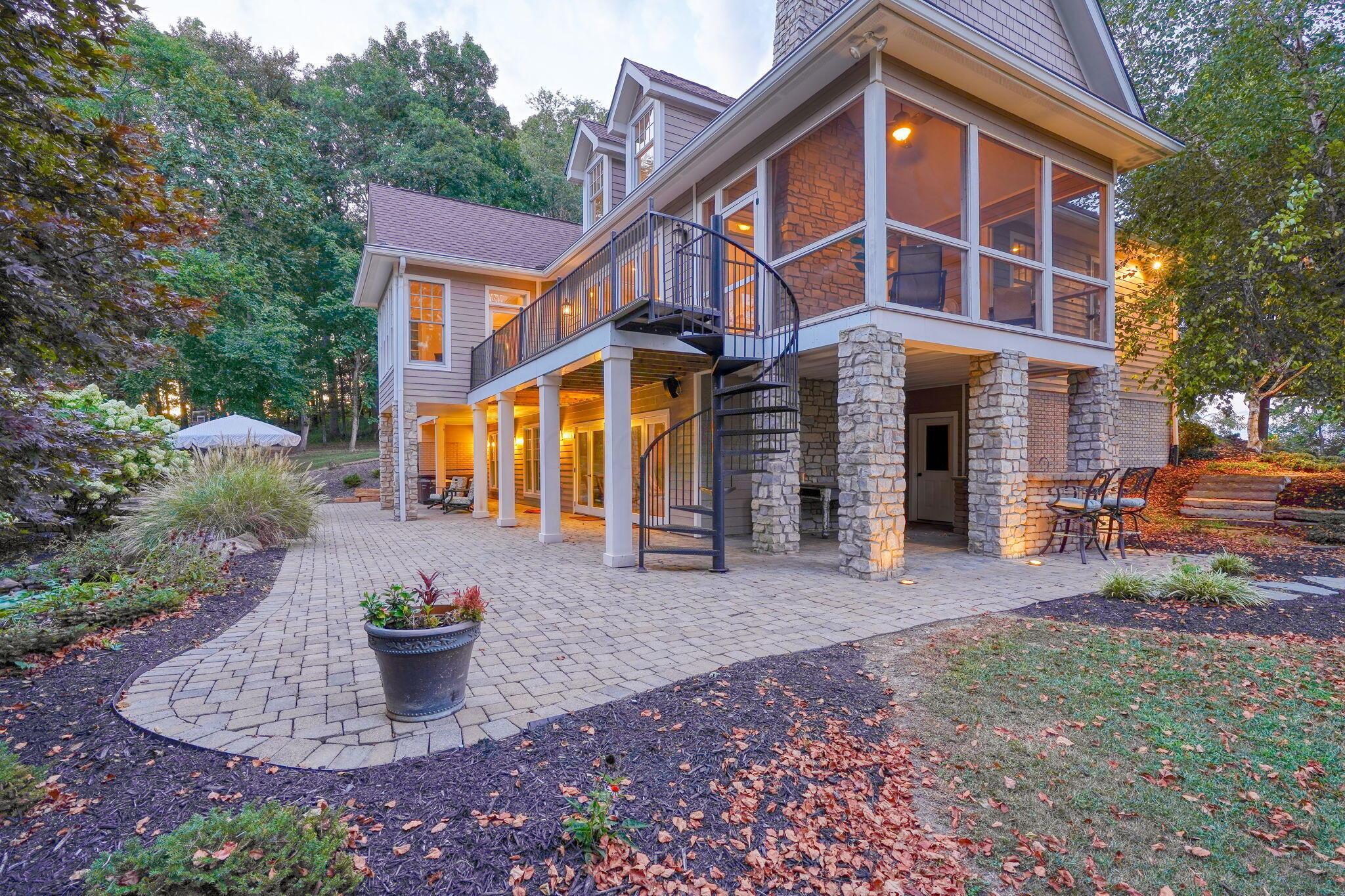9405 4 Mile Road Jackson, OH 45640 - Photo 54 of 66 54. Patio (6)