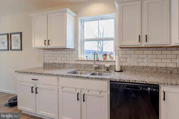 $429,900 | 204 Whitetail Circle, Mill Hall, PA 17751