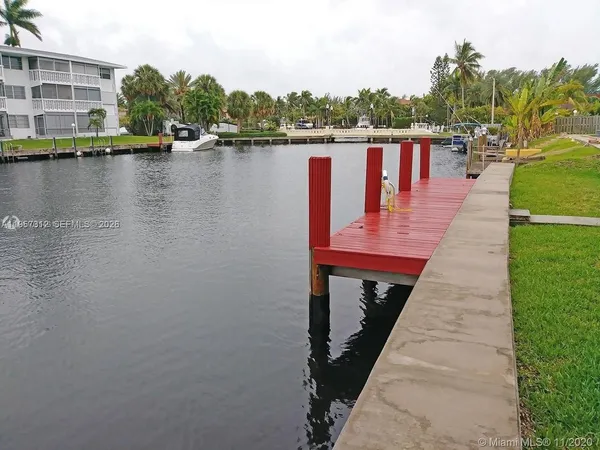 $1,700 | 581 Blue Heron Drive, Unit 107B, Hallandale Beach, FL 33009