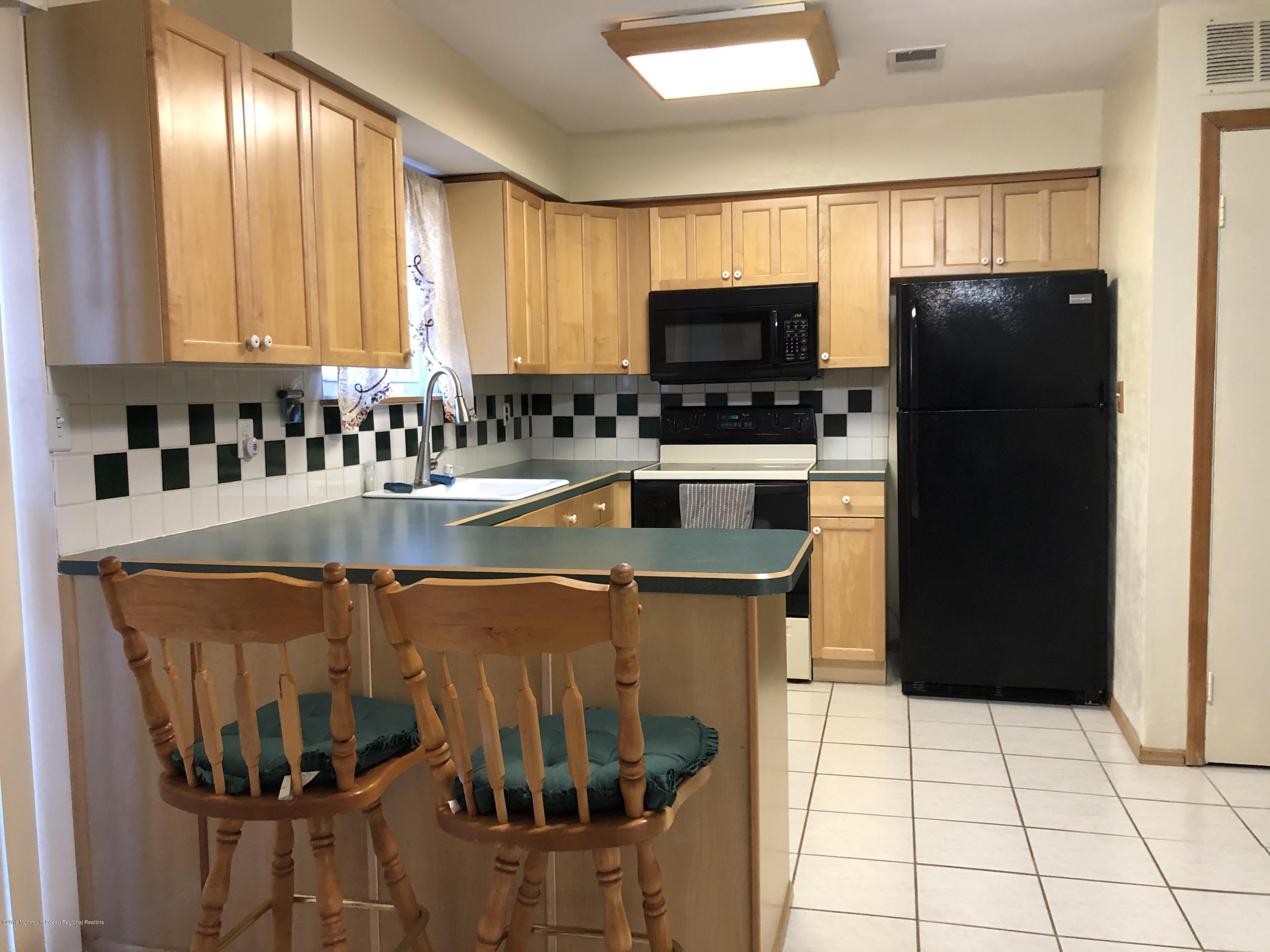 344 Sawmill Road, Unit 111 Brick, NJ 08724 - Photo 5 of 12 IMG_1340