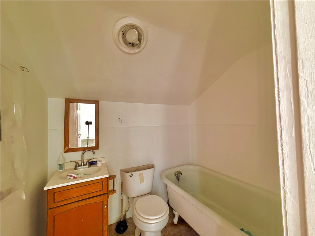 1656 North College Street Decatur, IL 62526 - Photo 12 of 16 Gallery Image 12