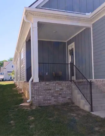 a view of building with an outdoor space