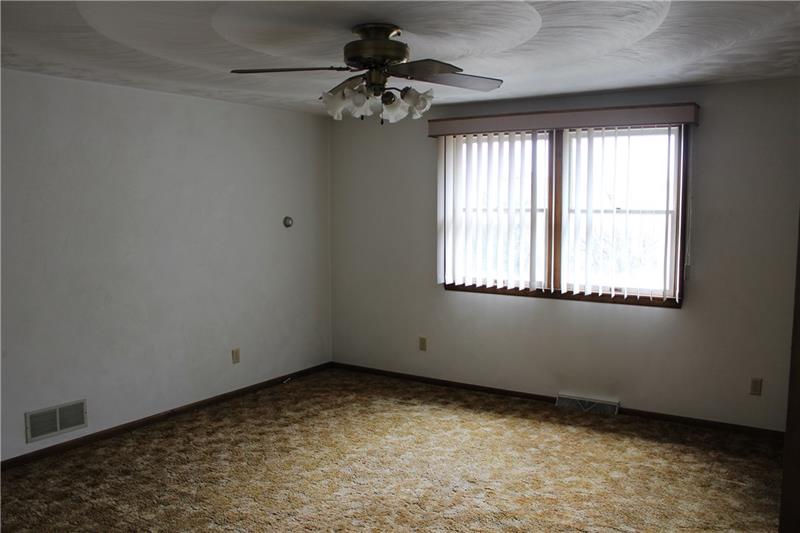 1580 Airport Road Vandergrift, PA 15690 - Photo 17 of 25 Gallery Image 17