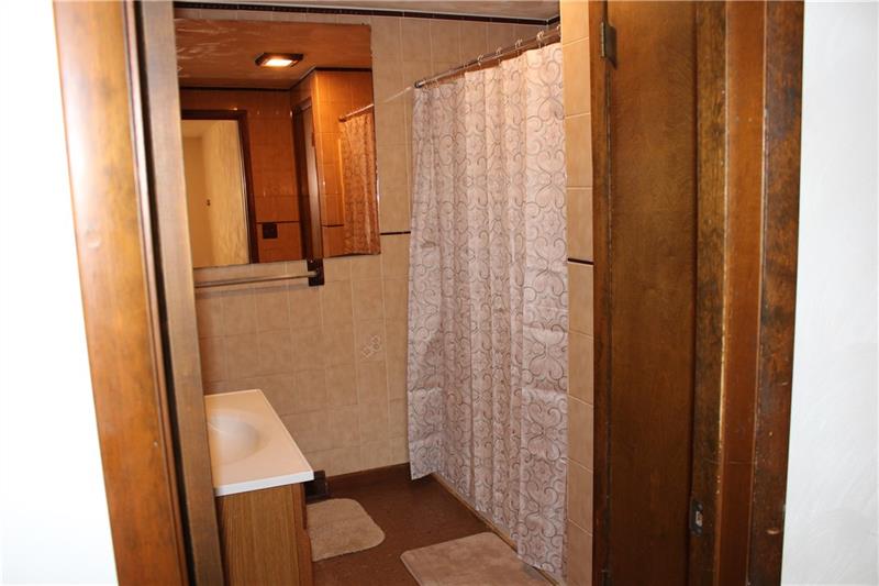 1580 Airport Road Vandergrift, PA 15690 - Photo 20 of 25 Gallery Image 20