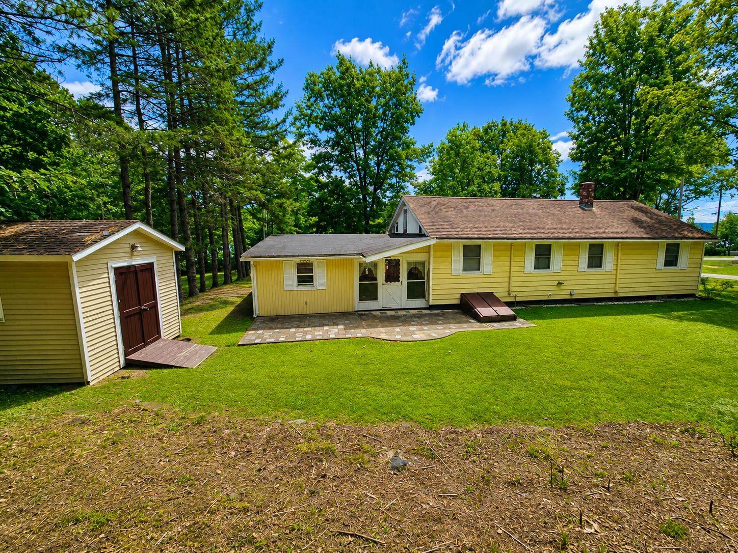 41 Gilbert Street Newport, VT 05855 - Photo 32 of 36 Gallery Image 32