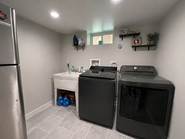 $7,500 | 6601 North Sioux Avenue, Chicago, IL 60646
