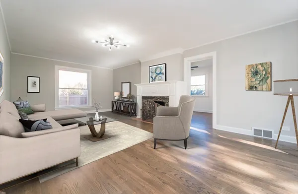 $7,500 | 6601 North Sioux Avenue, Chicago, IL 60646