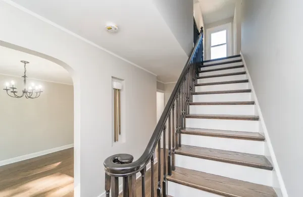 $7,500 | 6601 North Sioux Avenue, Chicago, IL 60646