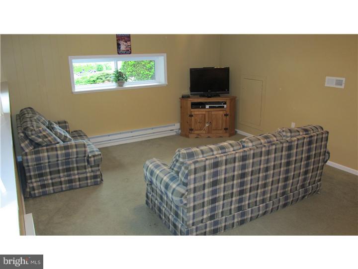 139 Wyndmoor Road Havertown, PA 19083 - Photo 11 of 25 Family Room