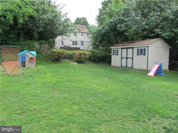 139 Wyndmoor Road Havertown, PA 19083 - Photo 25 of 25 View in Back
