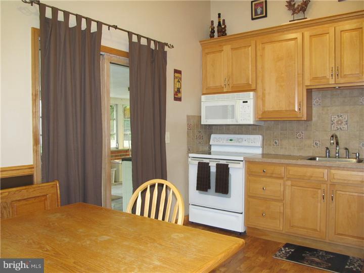 139 Wyndmoor Road Havertown, PA 19083 - Photo 8 of 25 Kitchen