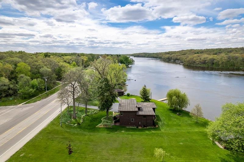 3004 South Riverside Drive Beloit, WI 53511 - Photo 13 of 74
