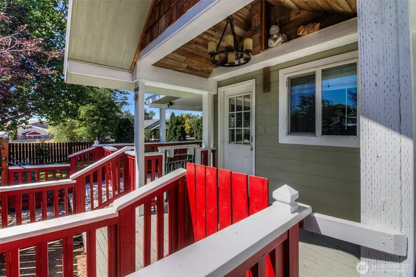 $468,000 | 7305 East Mieras Road, Yakima, WA 98901