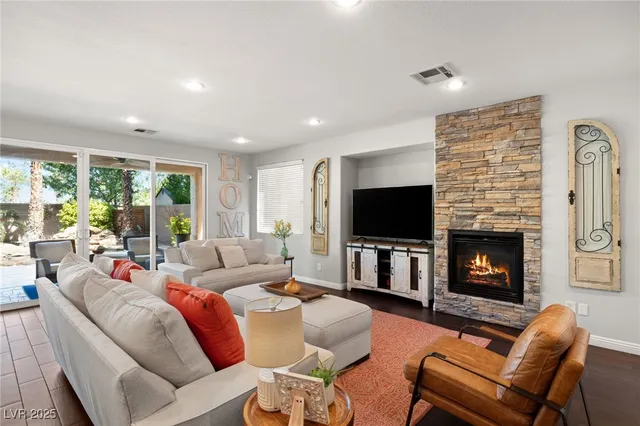 $599,999 | 2826 Culloden Avenue, Henderson, NV 89044