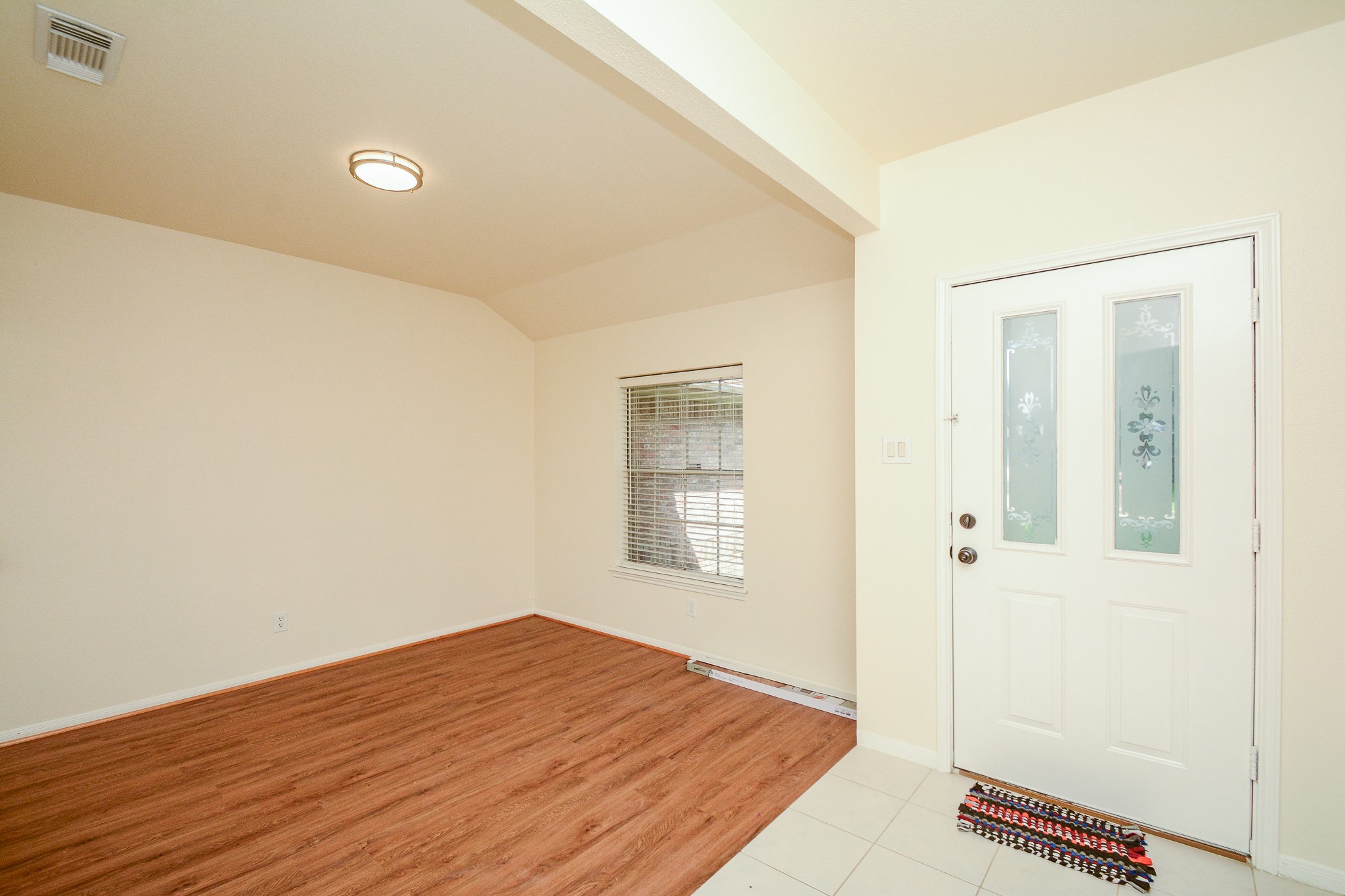 9502 Coast Bridge Street Houston, TX 77075 - Photo 3 of 31