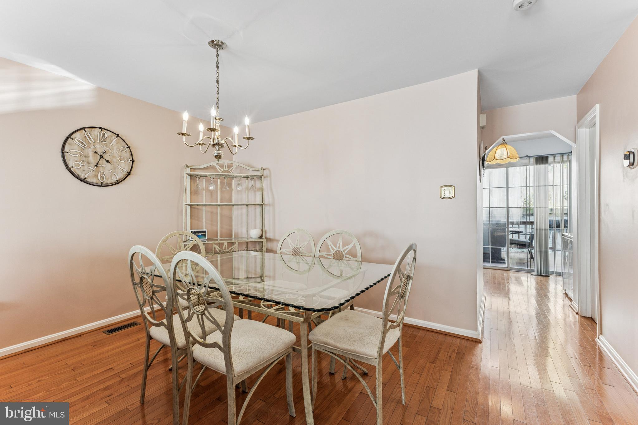 207 Wimbeldon Court, Unit 210 Stafford, VA 22556 - Photo 15 of 38 Dining room