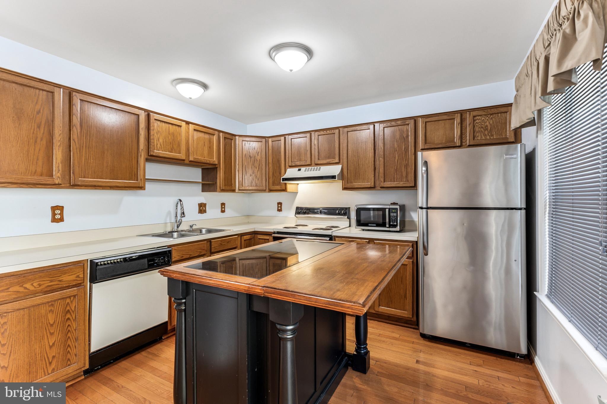 207 Wimbeldon Court, Unit 210 Stafford, VA 22556 - Photo 17 of 38 Kitchen