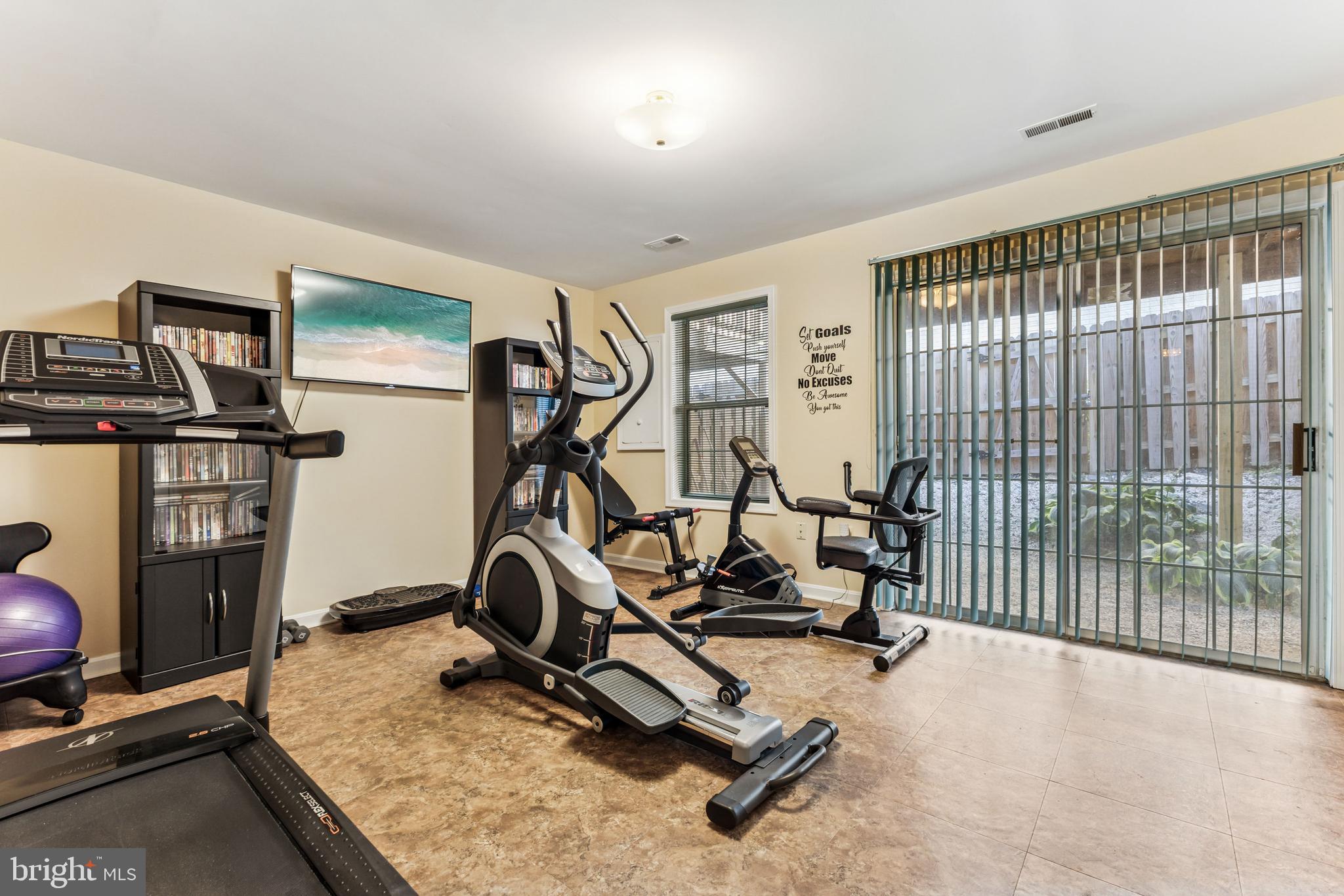 207 Wimbeldon Court, Unit 210 Stafford, VA 22556 - Photo 5 of 38 Bottom level