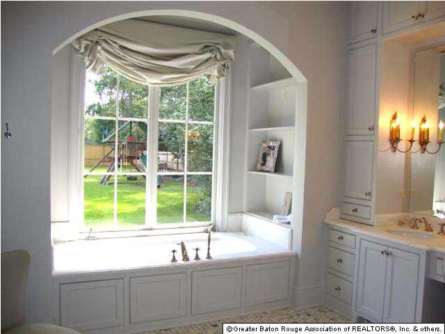 911 Steele Boulevard Baton Rouge, LA 70806 - Photo 11 of 20 Gallery Image 11