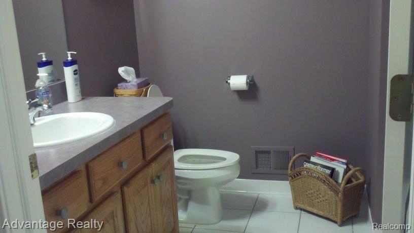 4856 Hagerman Road Leonard, MI 48367 - Photo 12 of 25 H12